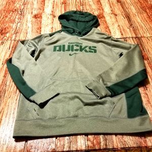 Nike Oregon Ducks Therma Fit Hoodie Size large